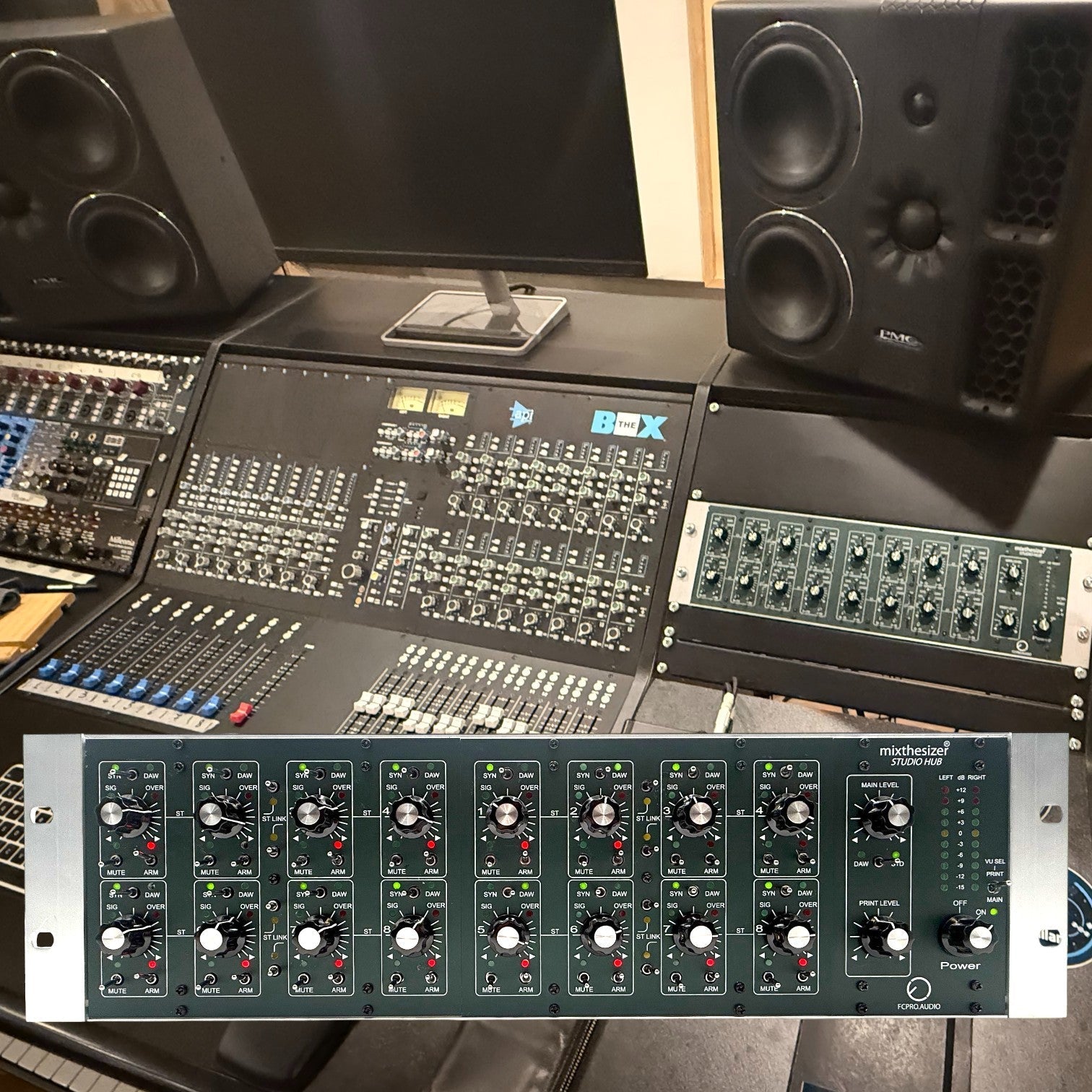 Mixthesizer Studio Hub – Official Presentation at LOAD Studio, Rome ...